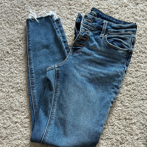 🌹🐘🌹🐘🌹Old Navy Jean - Picture 1 of 4